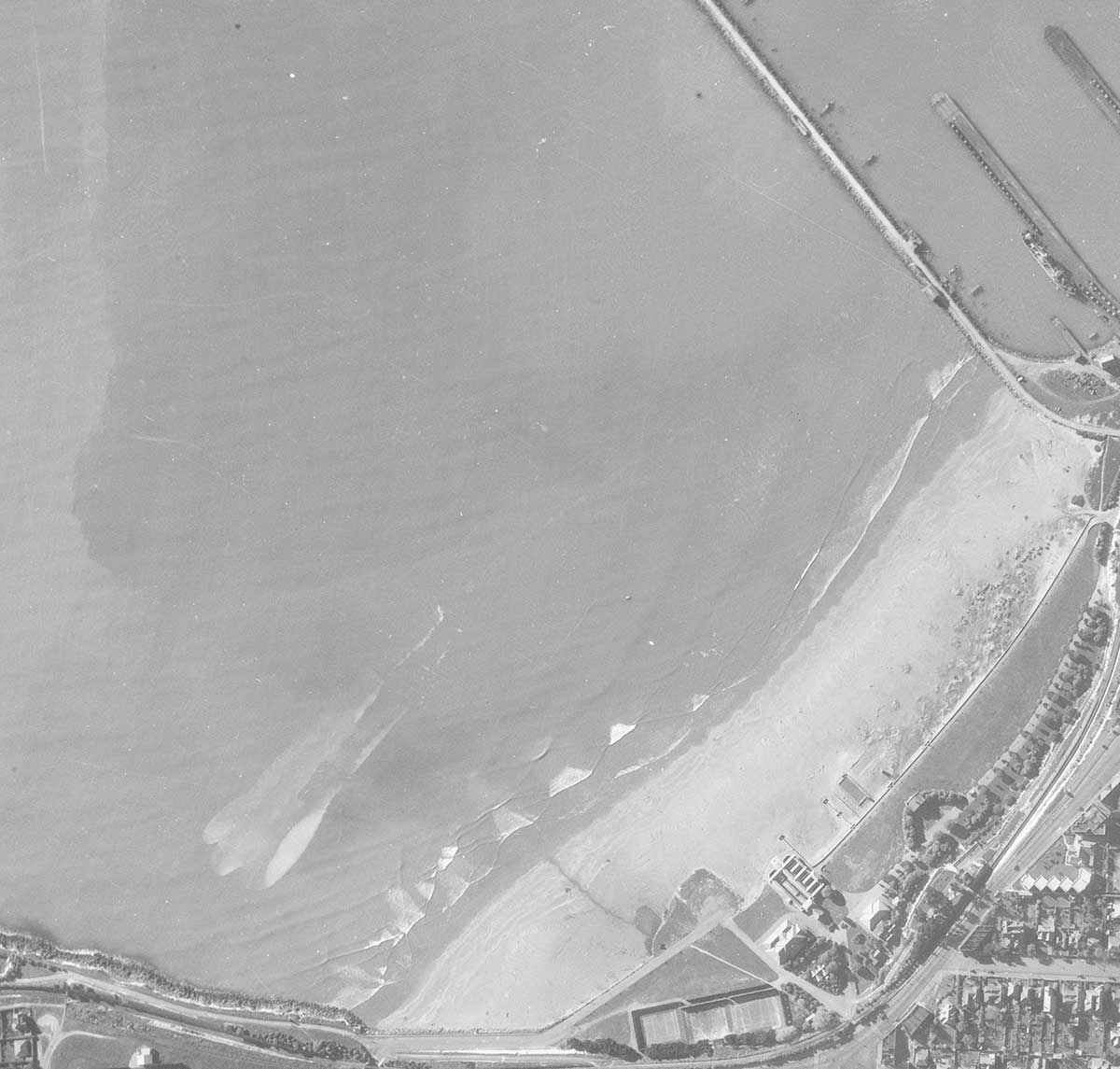 1938 CarolineBay ChangingCoastline 230630
