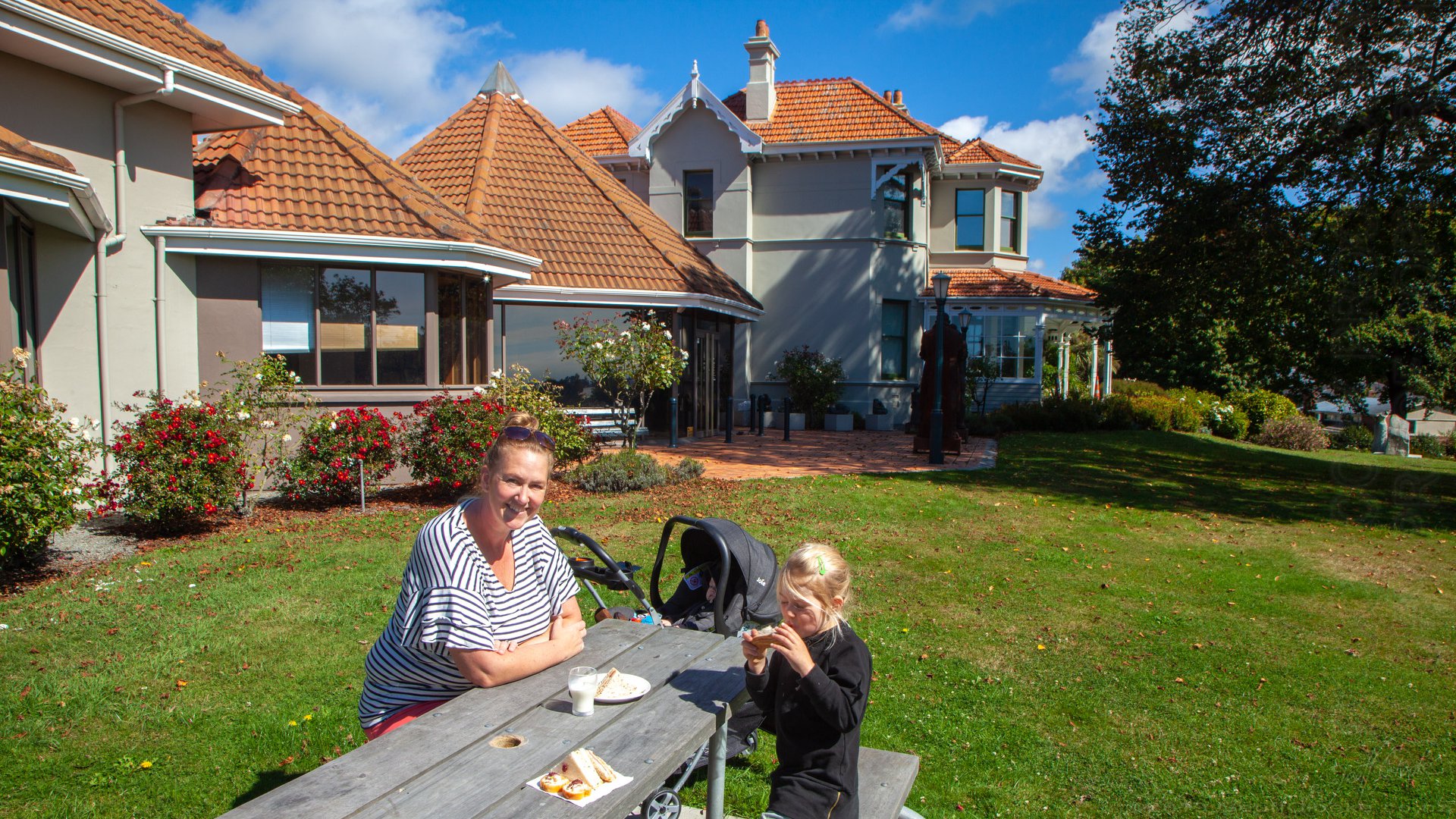 Aigantighe visit with Roselyn Annabelle and Medi in 2019