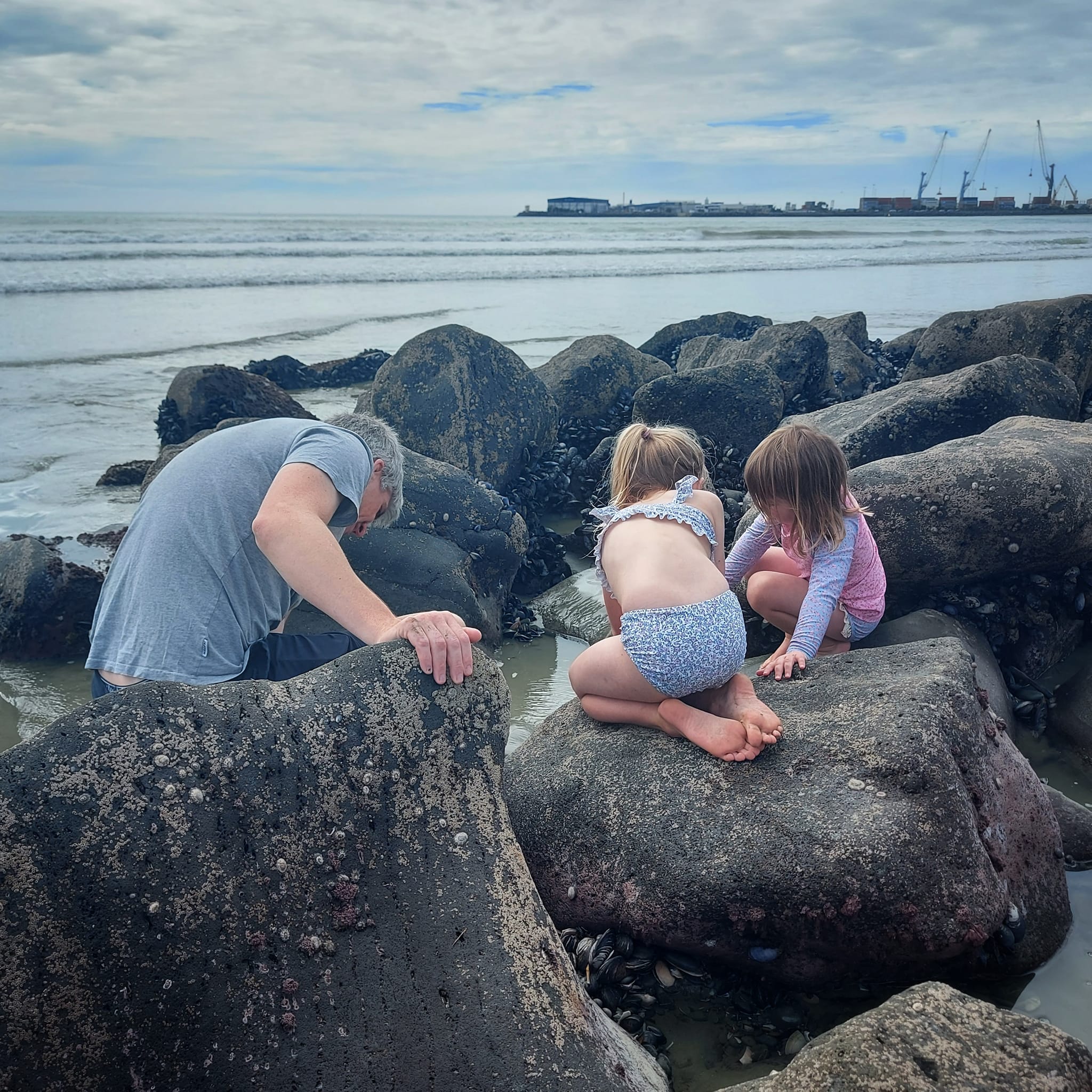 Benvenue Cliffs Lighthouse and Waimataitai Beach WuHoo Timaru Roselyn Fauth Dec 2021 3