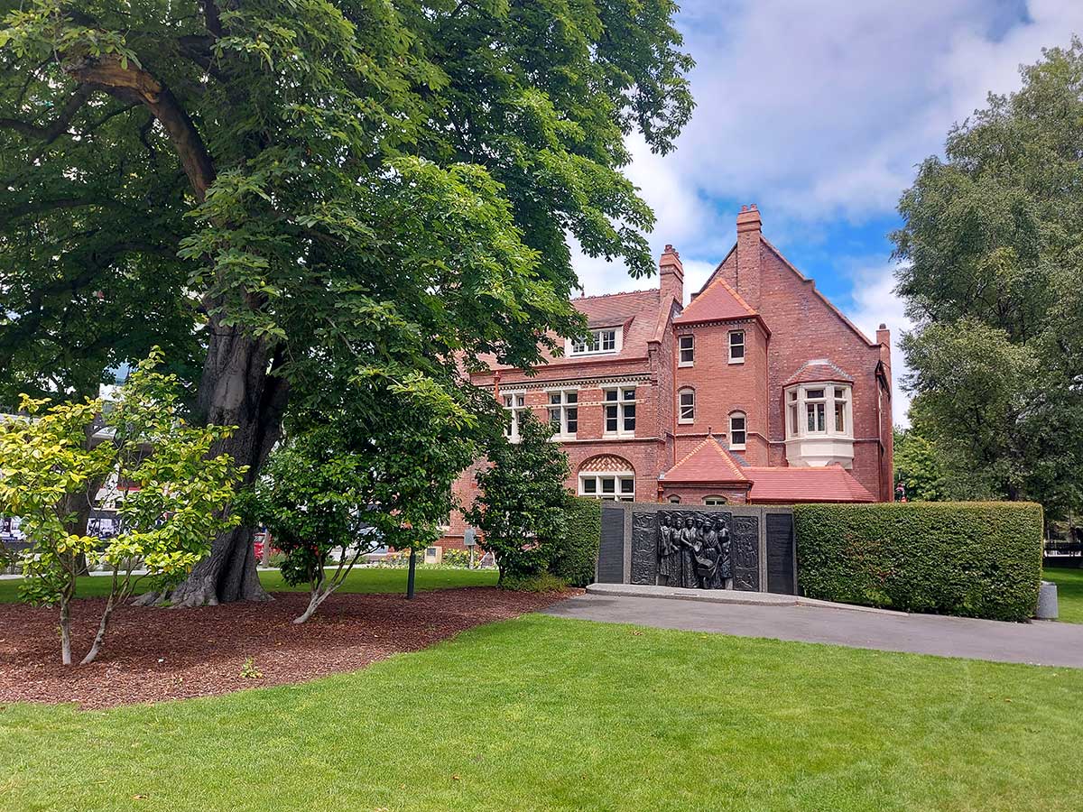 Margriet Windhausen Womens Suffrage Christchurch Memorial Photography By Roselyn Fauth 20260103 142928