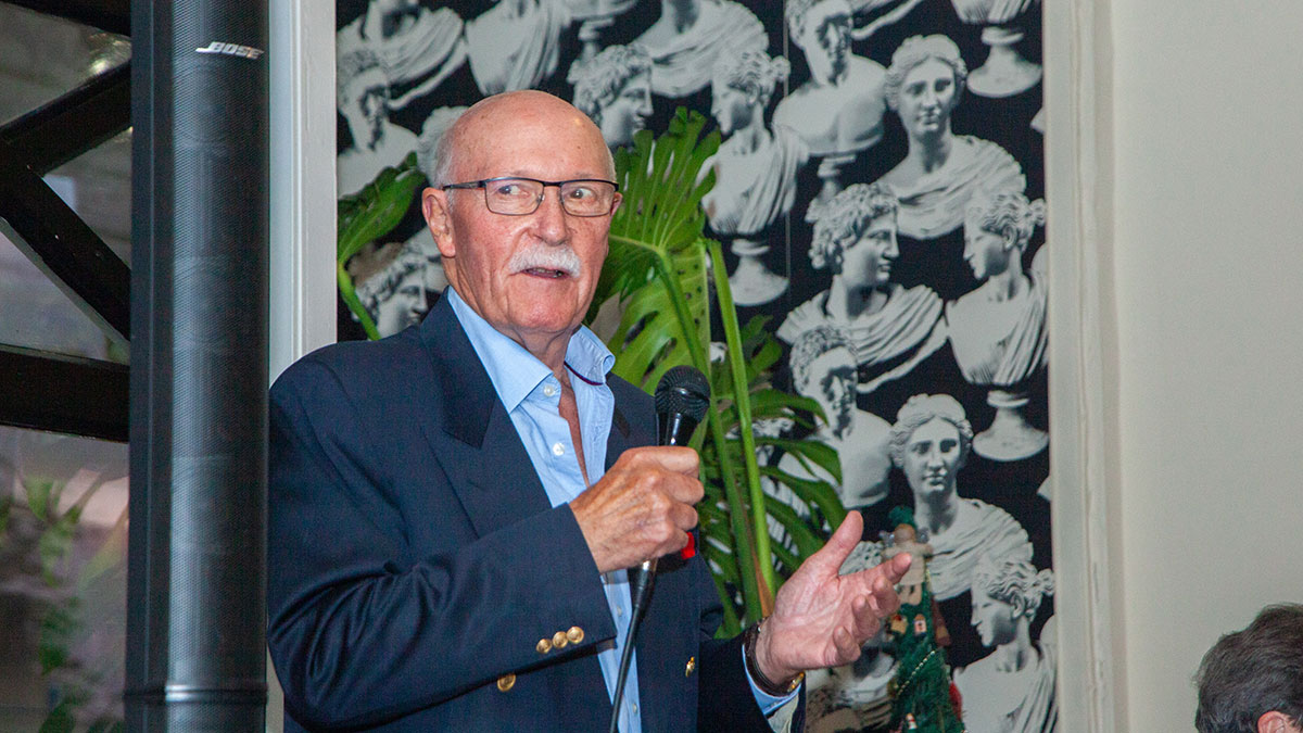 Micheal Norris grandson of architect Percy W Rule Oxford 100 AT0055