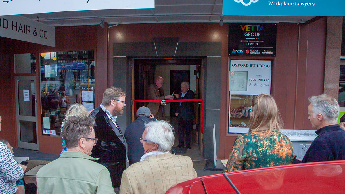 Oxford 100 AT0006 Photo Geoff Cloake