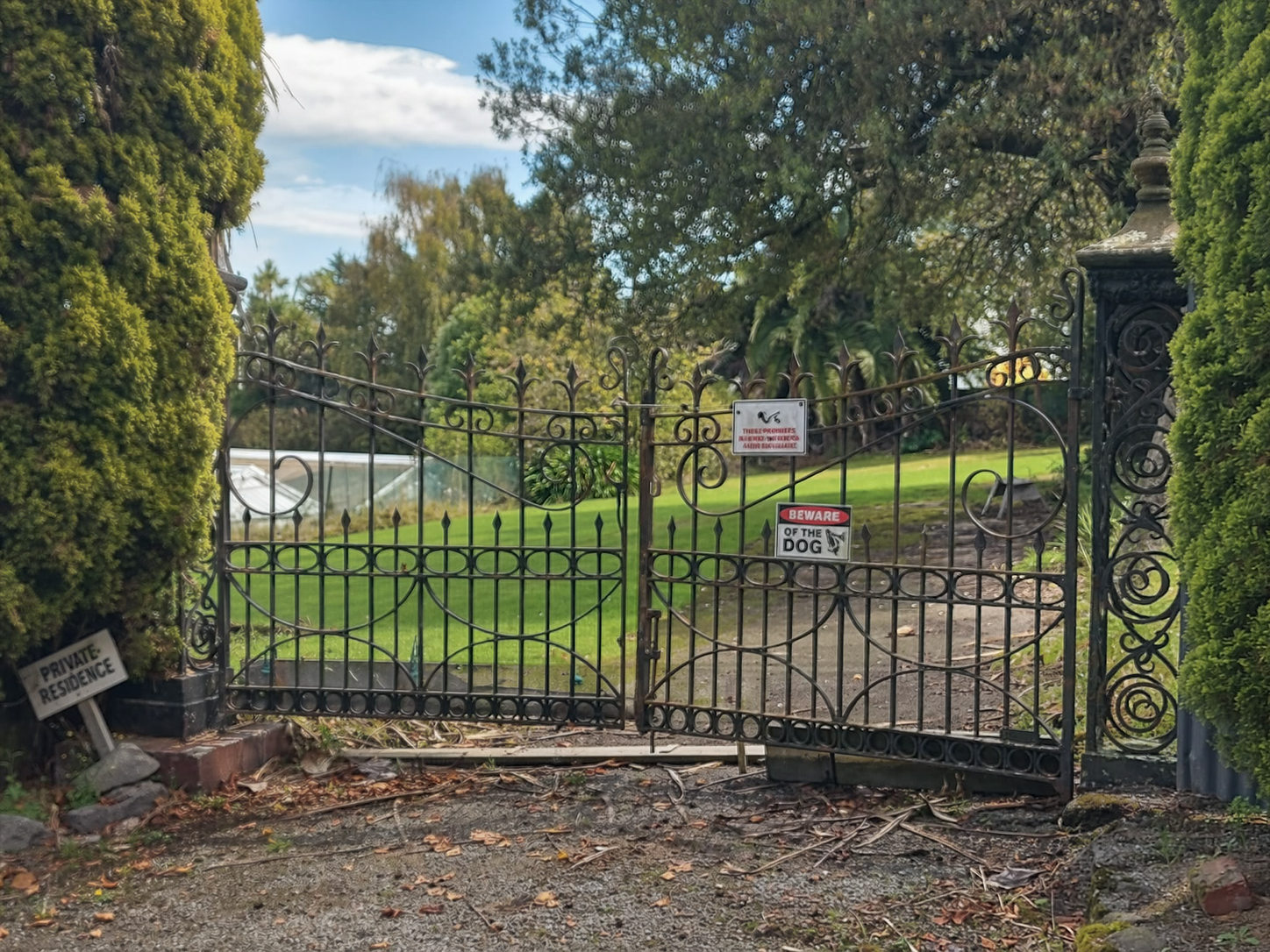 Timaru Botanic Gardens Caretakers Cottage Gate