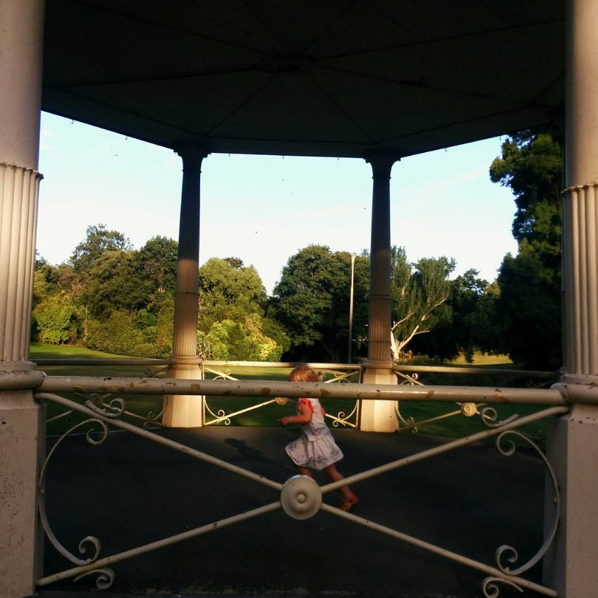 Timrau botanic Gardens Band rotunda