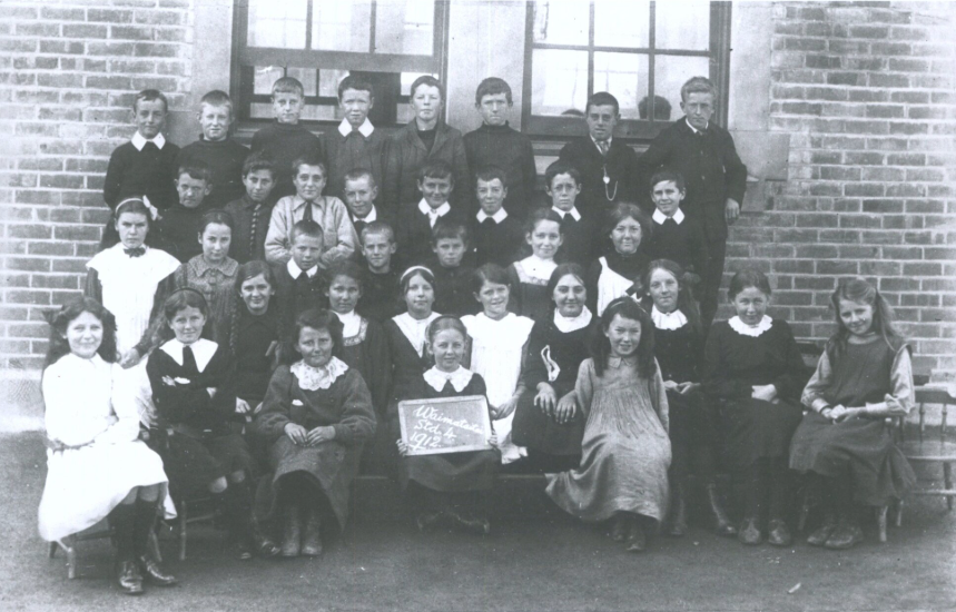 Waimataitai School 1912 Hocken Digital Collections 23727