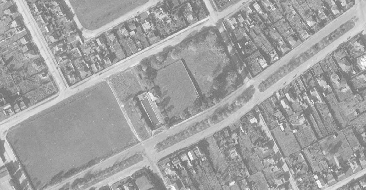 Site of the Timaru Gaol then swimming pool 1938 Retrolens