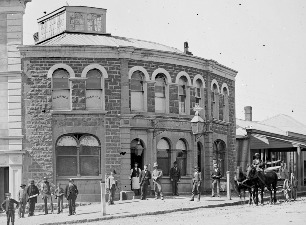 Ship Hotel Safford Strathallan St 1870s Burton Brothers Te Papa 014591